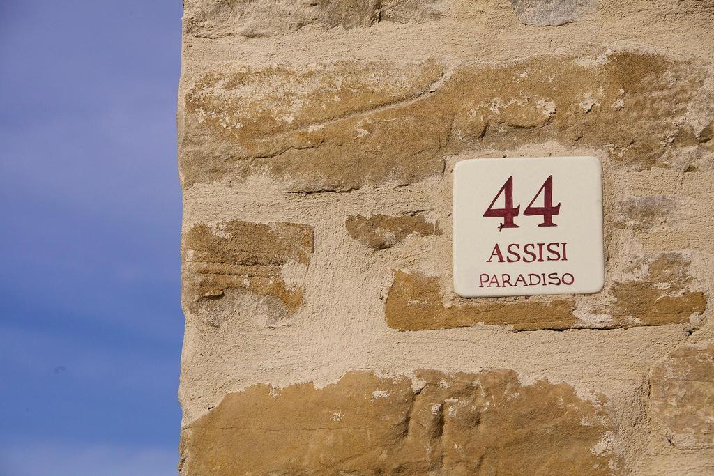 Agriturismo Paradiso 44 Assisi Exterior photo